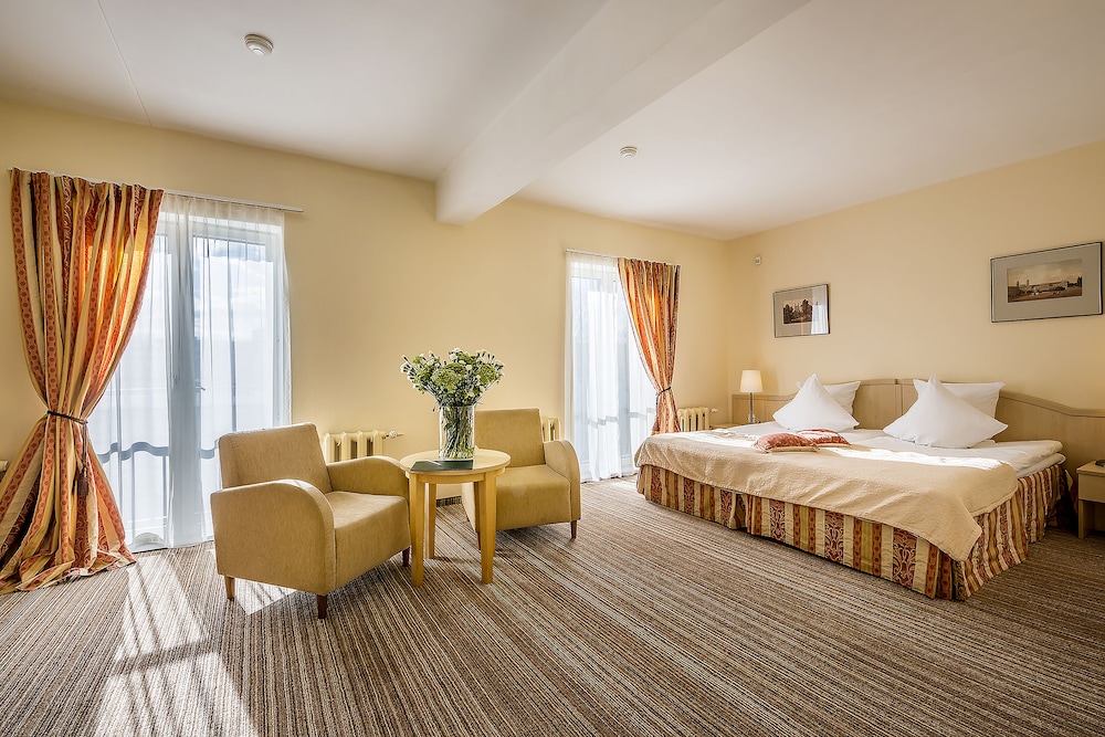 Grata by Centrum Hotels 11/47