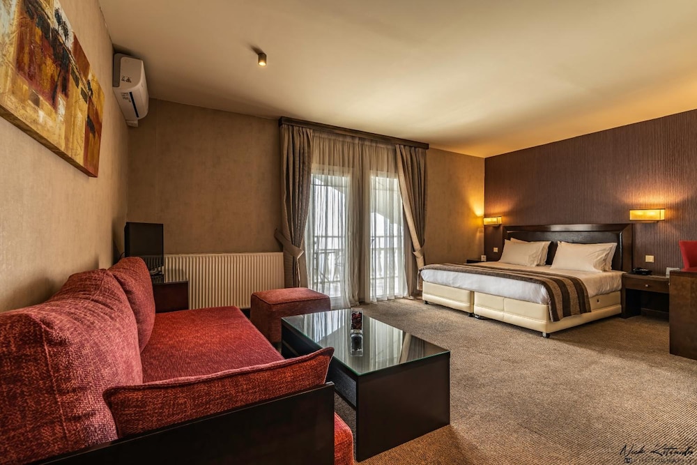 Avra Hotel 29/47