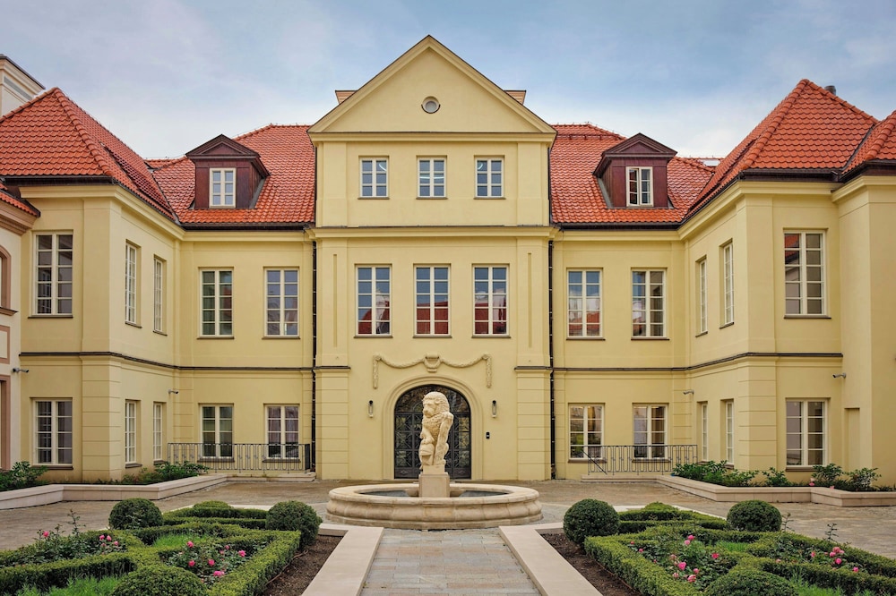Hotel Verte, Warsaw, Autograph Collection 3/50