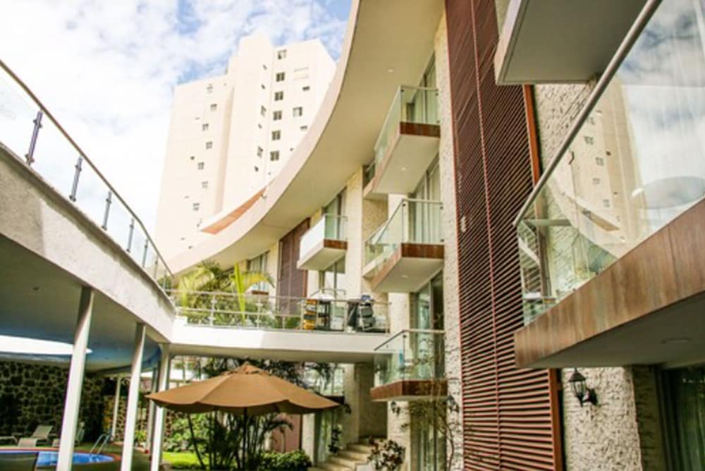 Country Hotel And Suites 34/41