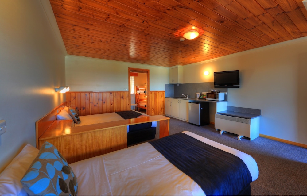 Stanley Seaview Inn 12/33
