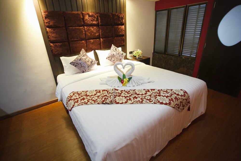 Grand Pink Hotel Hat Yai 12/49