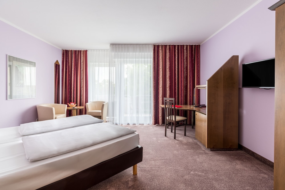 Azimut Hotel Dresden 28/66