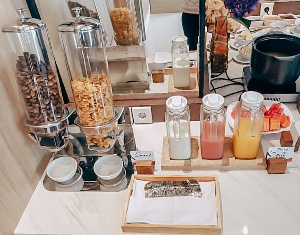 FOX Lite Hotel Grogol Jakarta 13/19