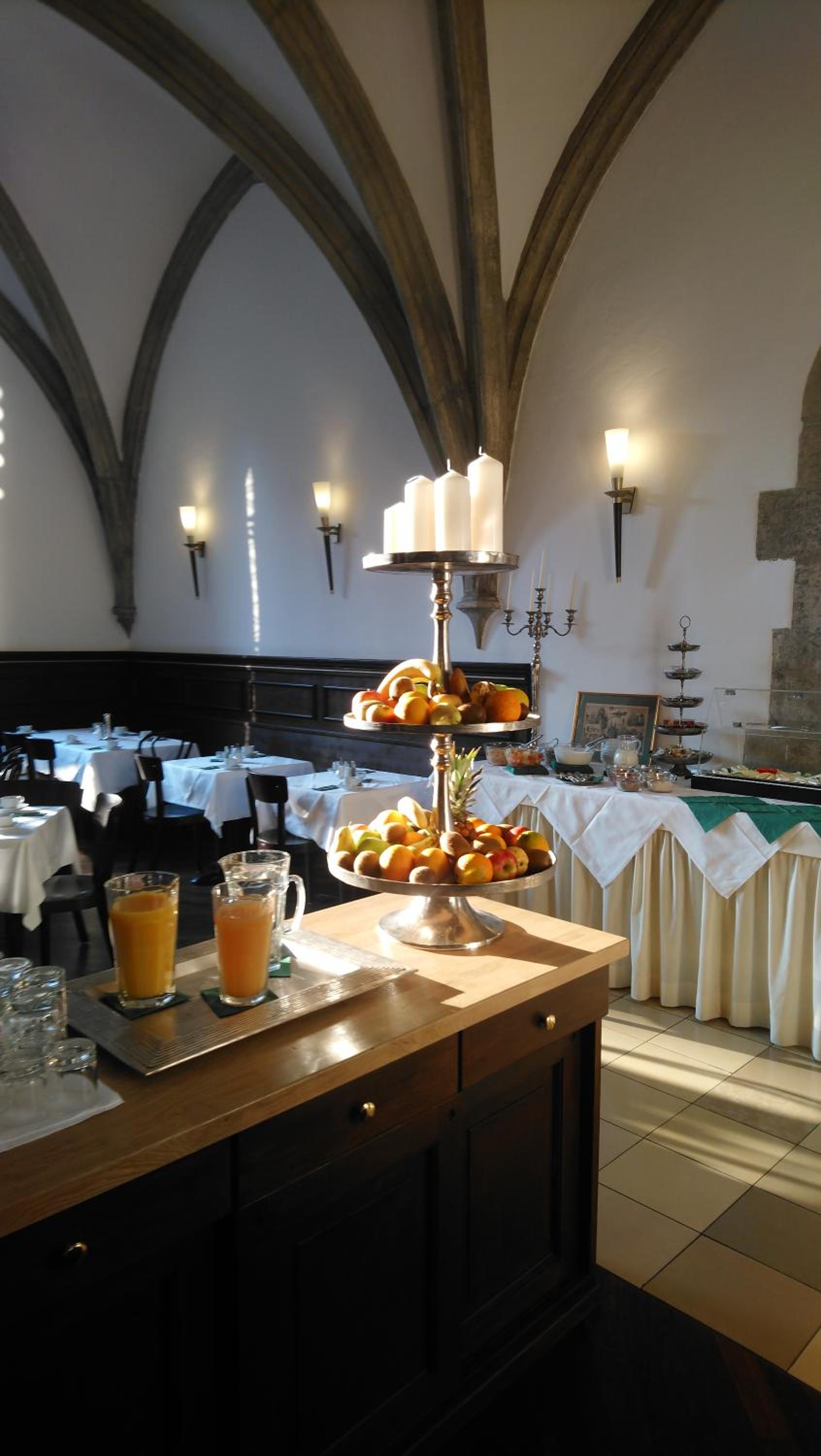 Hotel Kaiserhof am Dom 44/59