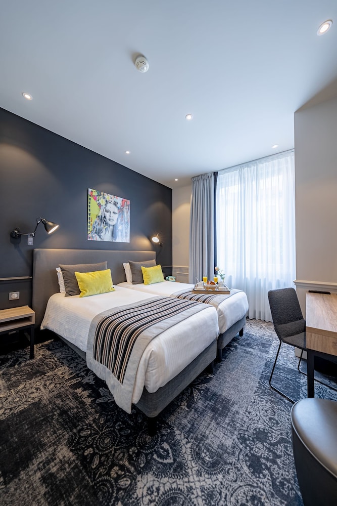Hotel Annecy Allobroges 16/60