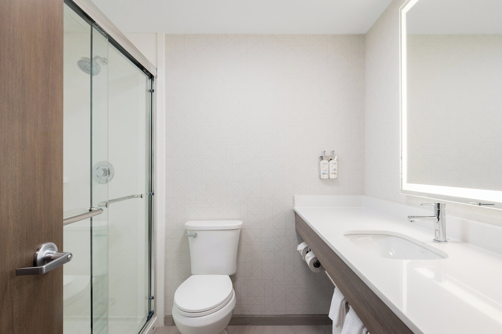 Holiday Inn Express Portland South - Lake Oswego 76/79