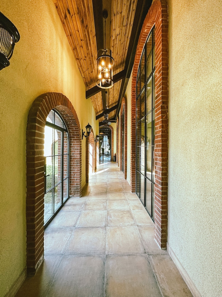 Bengodi Boutique Hotel(+12) 16/50