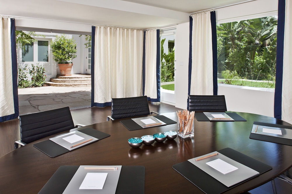 Sunset Marquis Hotel and Villas 35/45