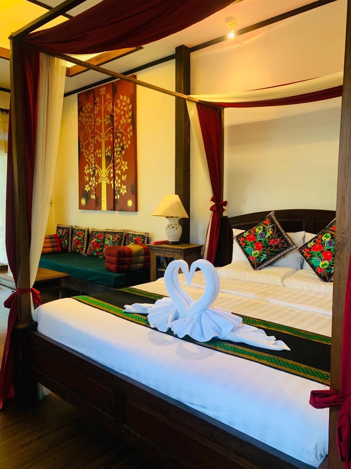Deluxe, Double Bed