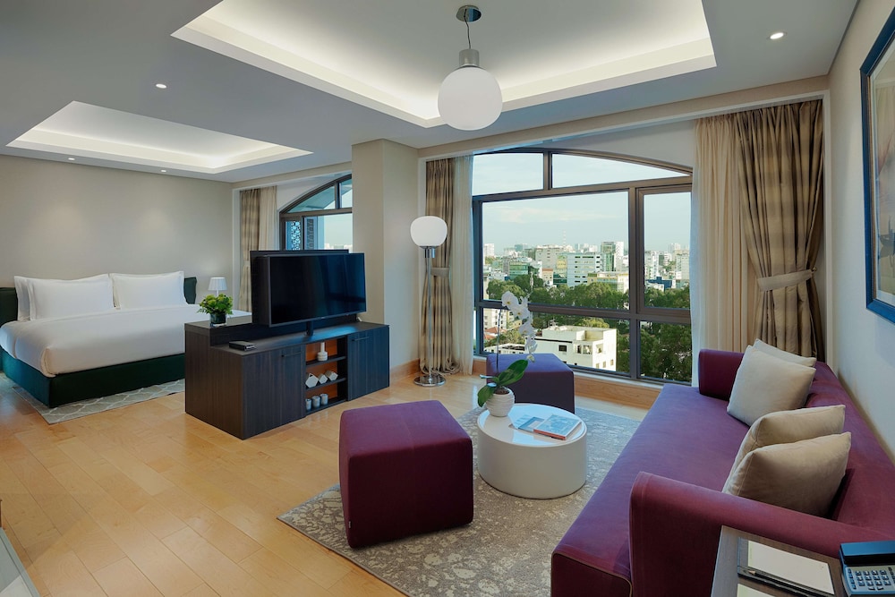 SHERWOOD SUITES 57/74