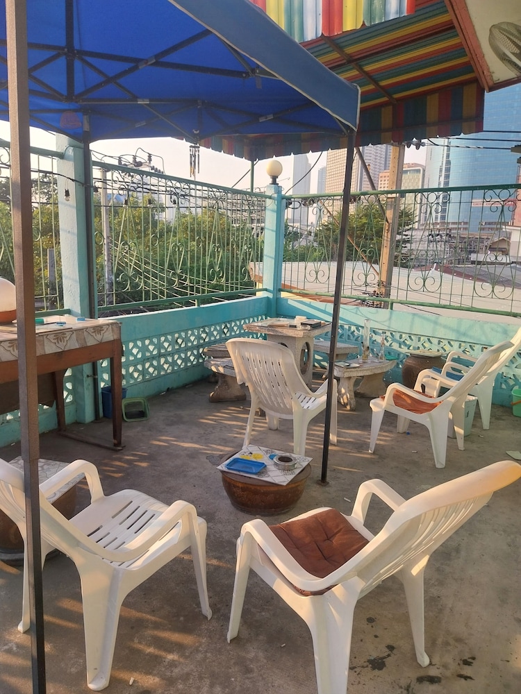 Danee Hostel 36/55