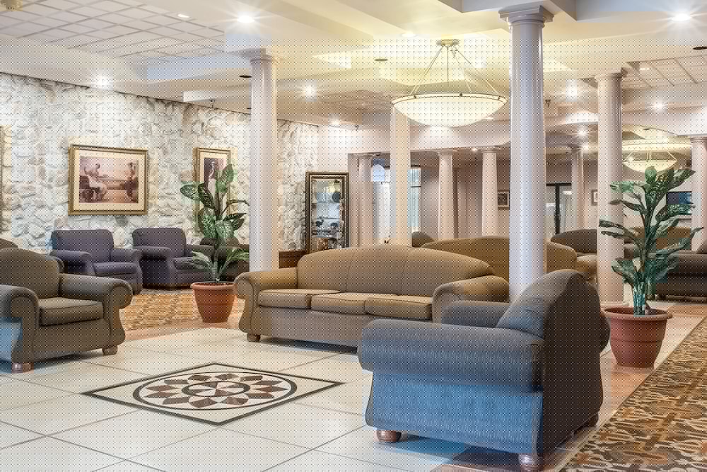 Quality Inn Suites Palm Island Indoor Waterpark 35/67