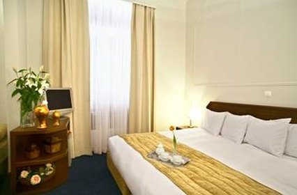 Arni Domotel 4/32