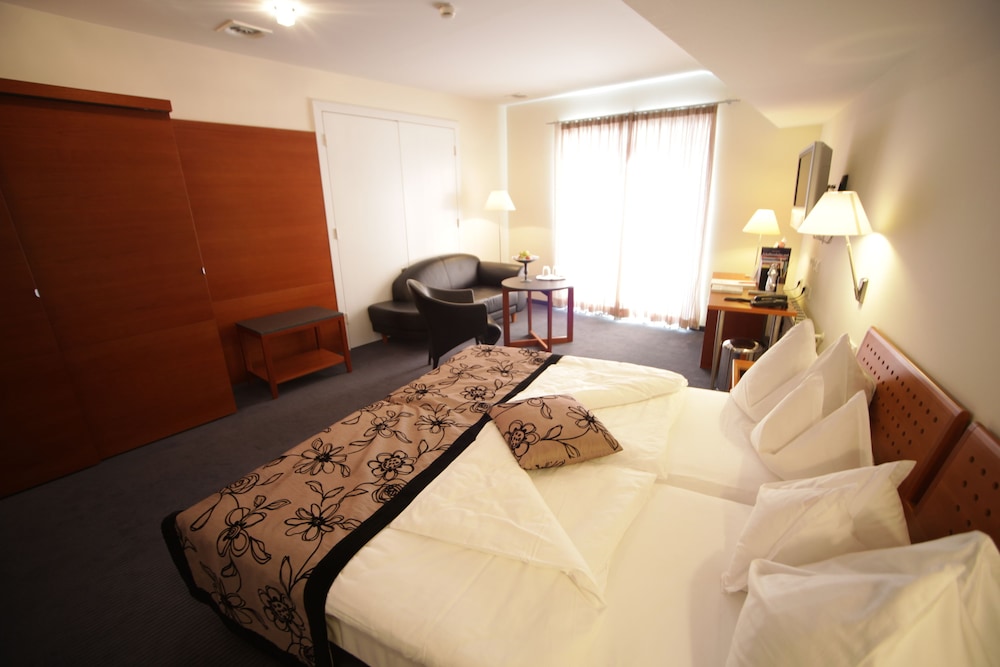 Romantik Hotel Im Weissen Roessl 24/71