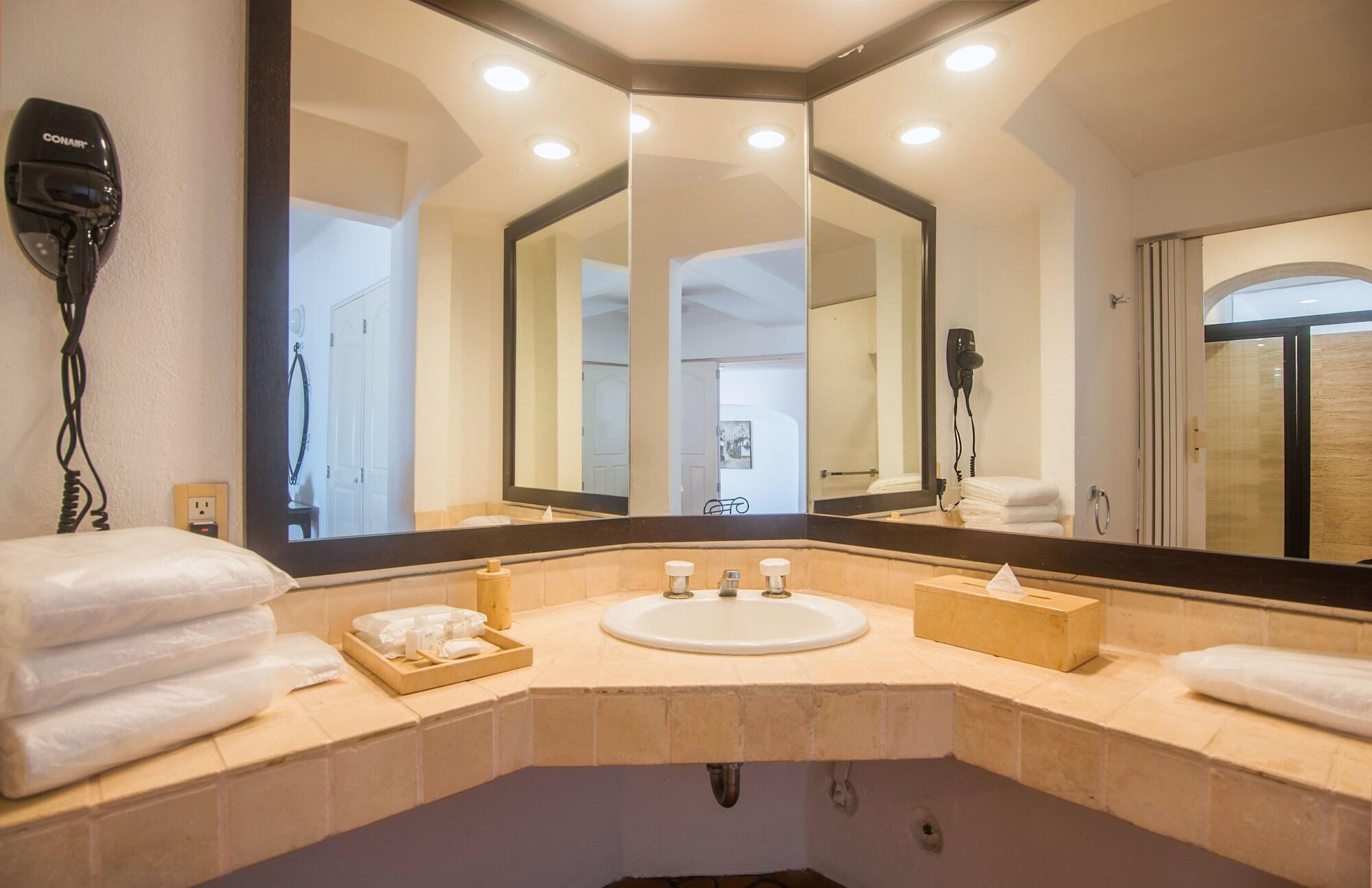1 Bedroom, Apartment, Ocean Front، One Beach Street Puerto Vallarta 3/3
