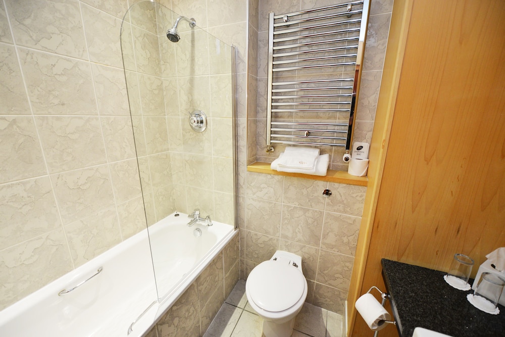 Glynhill Hotel 9/49
