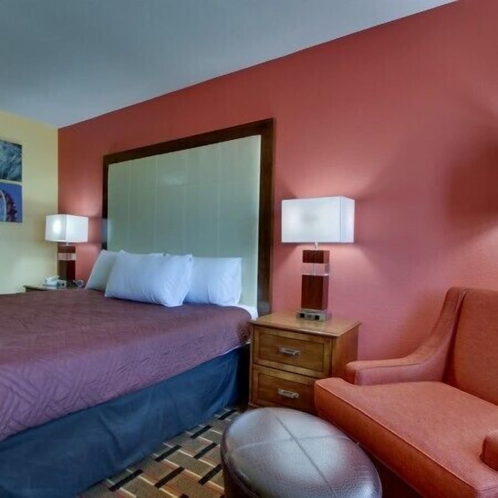 HERITAGE GRAND INN 31/100