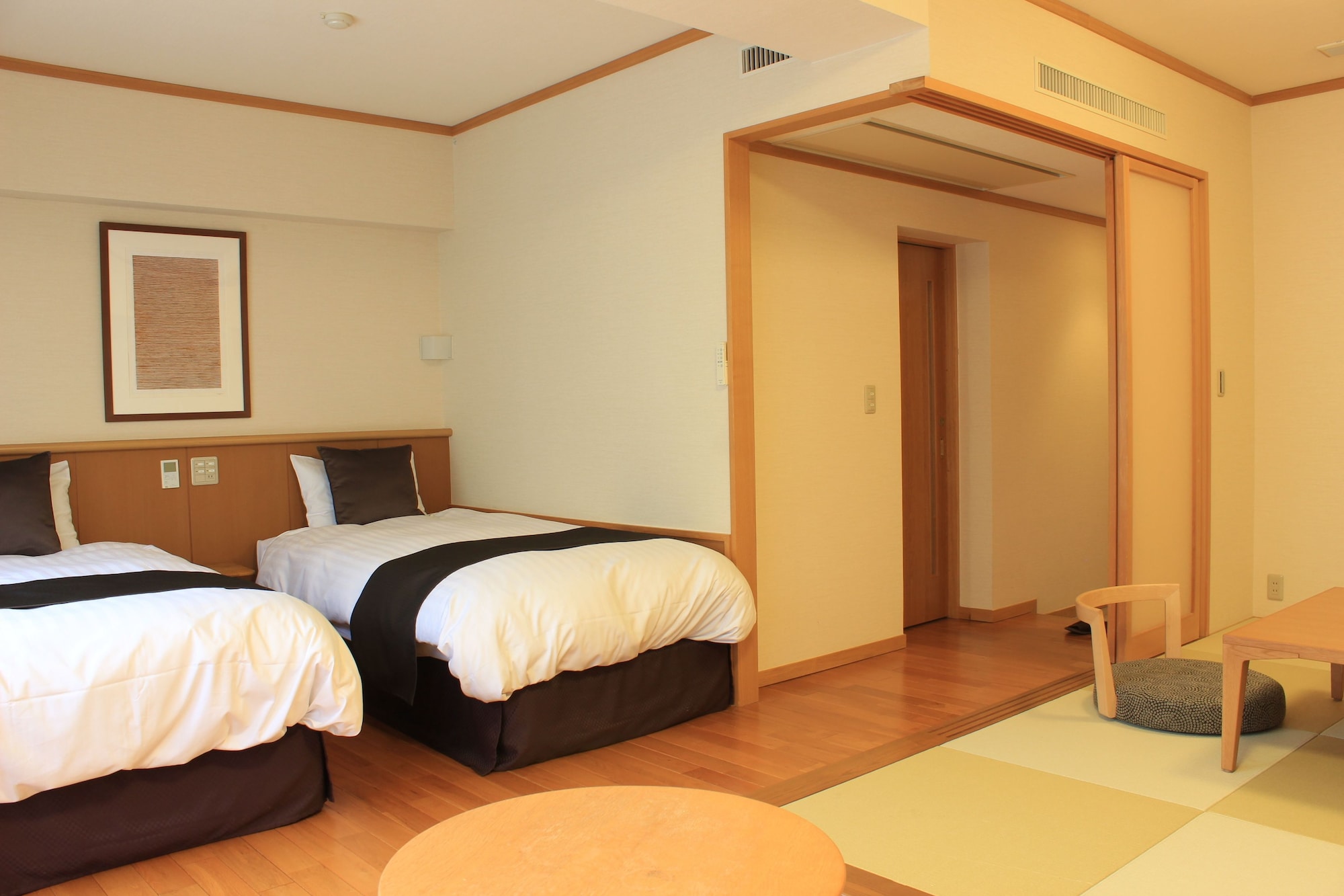 SUPERIOR, TATAMI