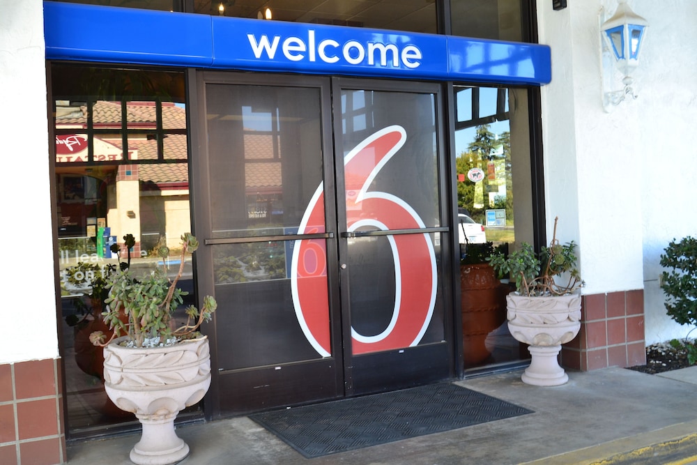 Motel6 Oakdale, CA 59/67