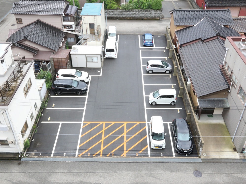 Apa Hotel Uozu-Ekimae 57/64