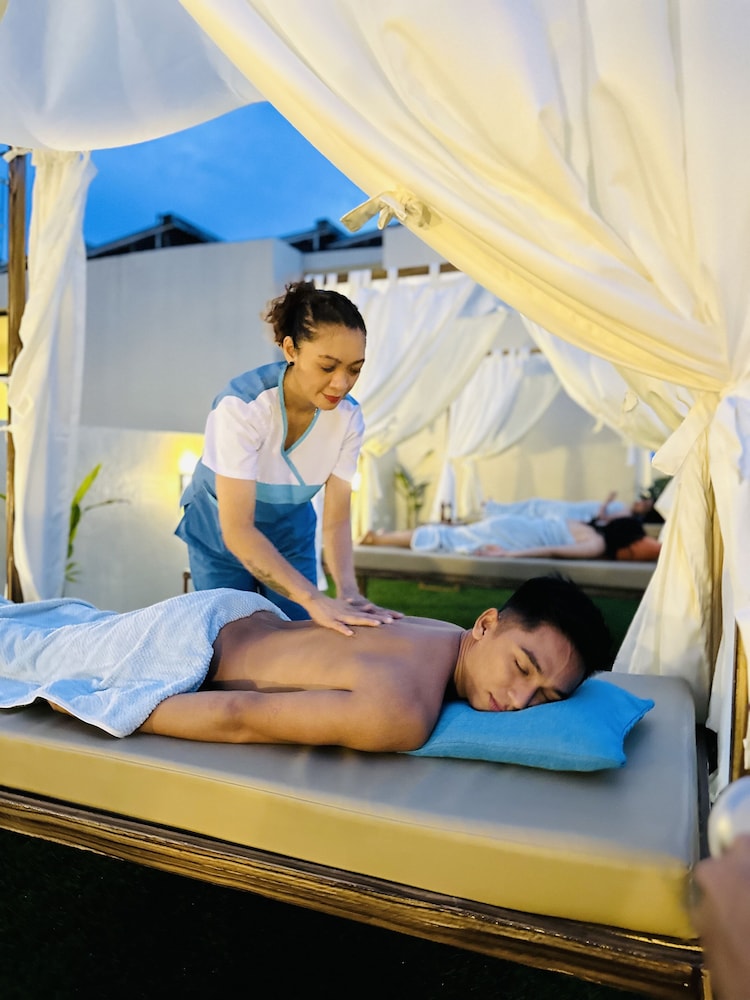 Altabriza Resort Boracay 8/50