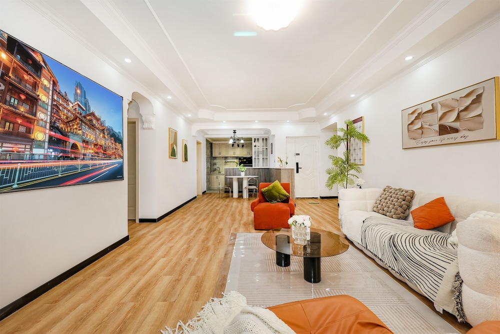 Baihong Riverview Drone Show Apartment 29/50