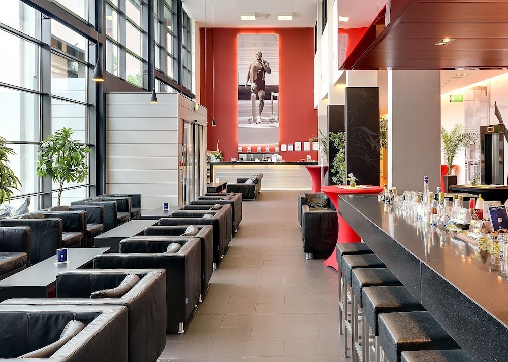 NOVINA HOTEL HERZOGENAURACH HERZO-BASE 41/66