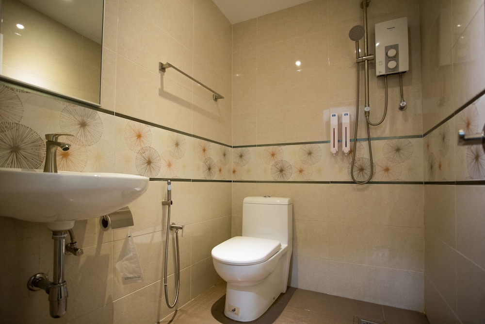 7 Heaven Boutique Hotel 46/50
