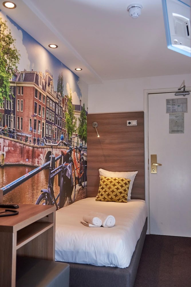 The Townhouse Hotel 9/32