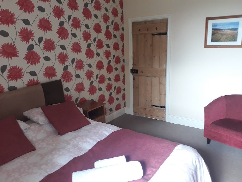 Kilworthy Farm Guesthouse 5/18