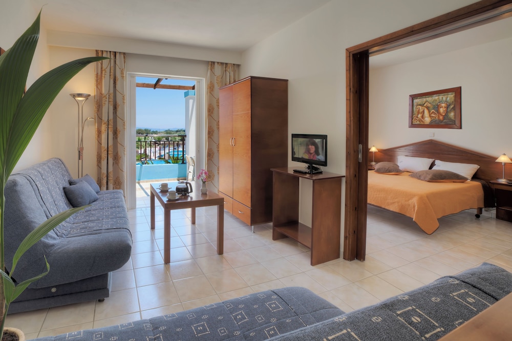 Corali Hotel 42/63