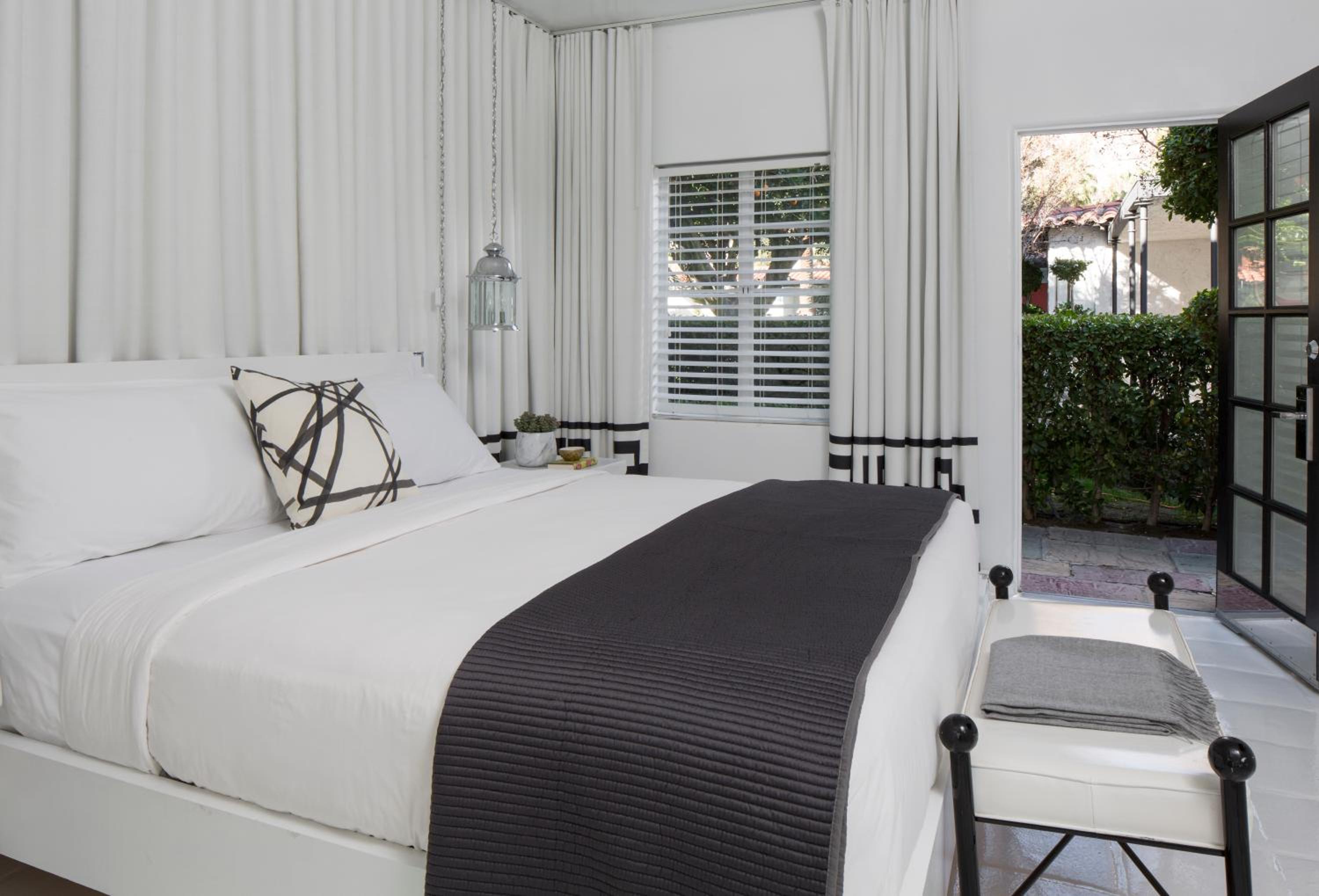 Standard, King Bed
