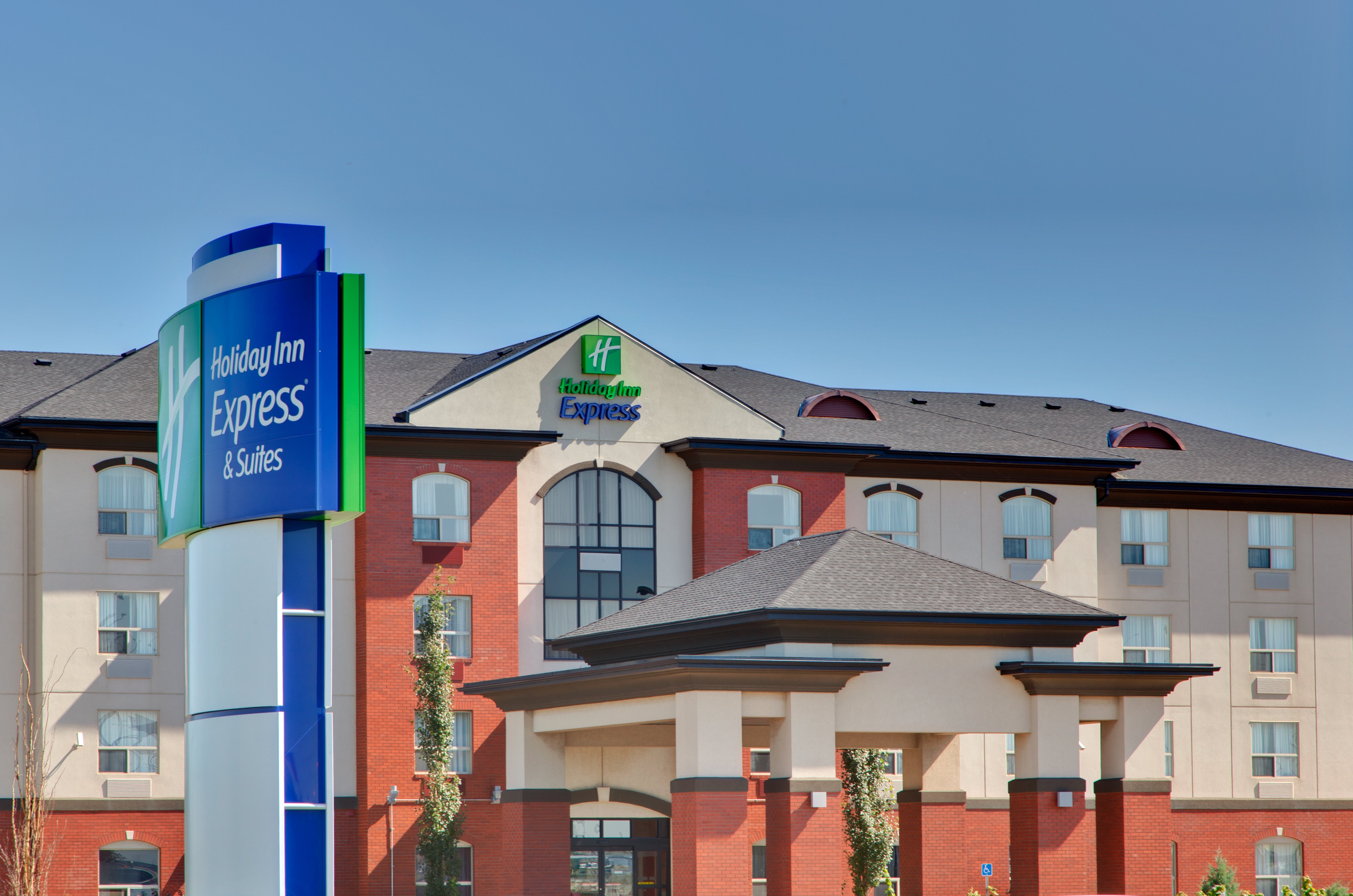 Holiday Inn Express & Suites Sherwood Park-Edmonton Area 3/31