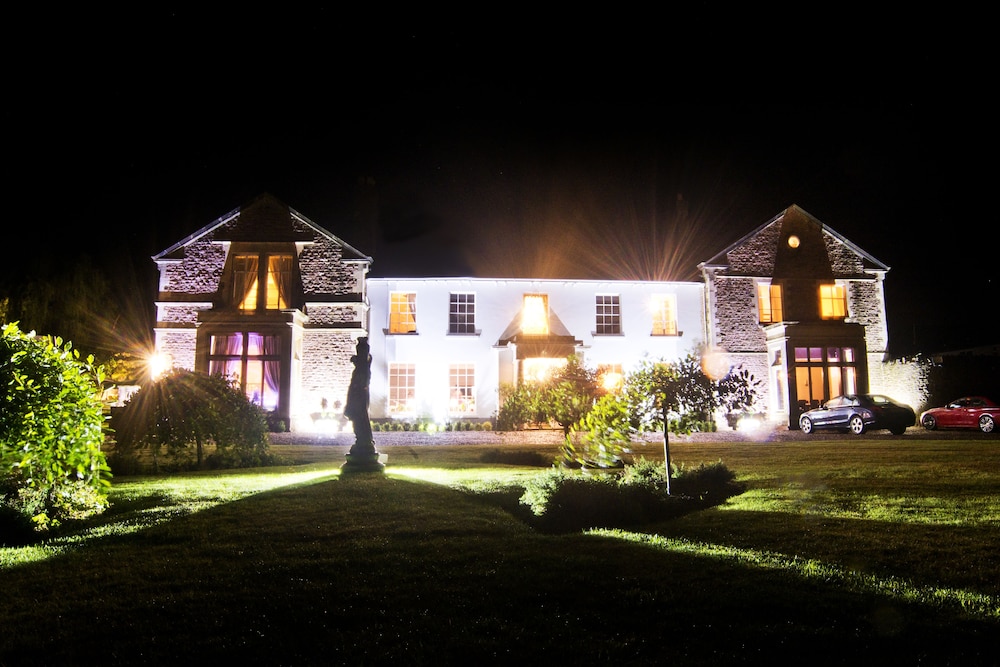 Glewstone Court Country House Hotel 2/50