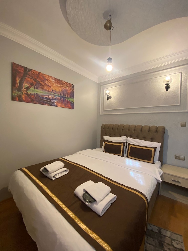 Apartment, 1 Single and 2 Double Beds, Annex، Berce Hotel 10/10