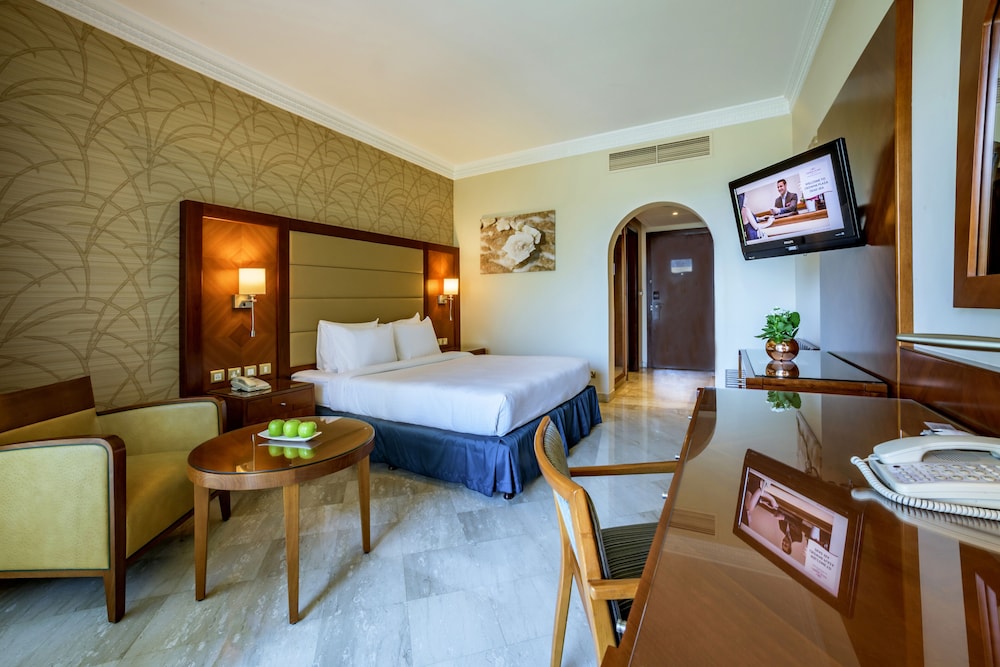 Crowne Plaza Jordan Dead Sea Resort and Spa 57/74