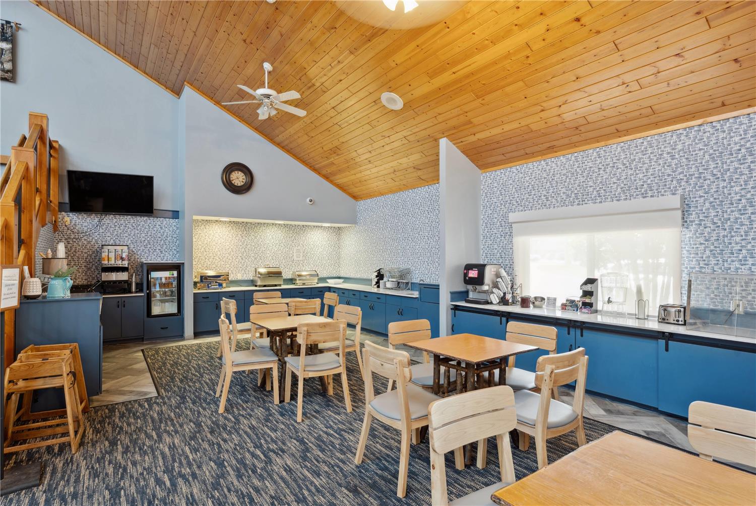 AmericInn by Wyndham Wisconsin Dells 24/30