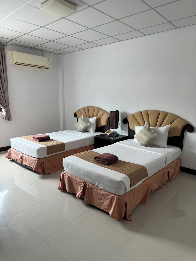 SUPERIOR, TWIN BEDS