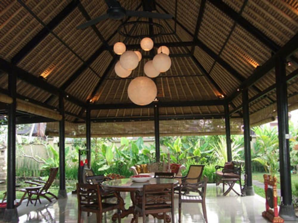 Villa Puri Darma Agung 49/65