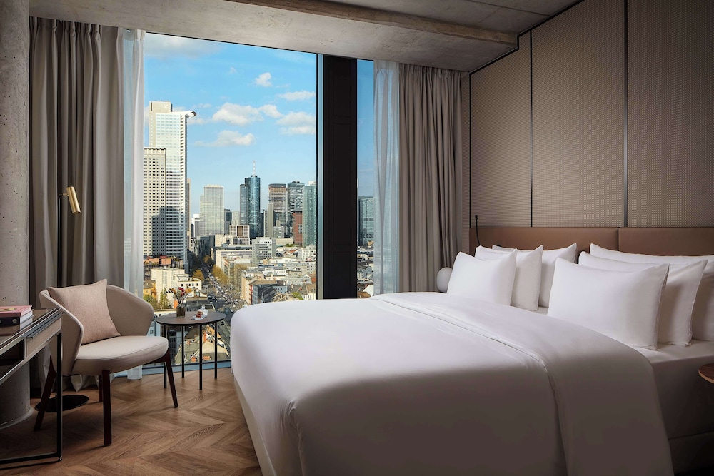 NH Collection Frankfurt Spin Tower 15/50