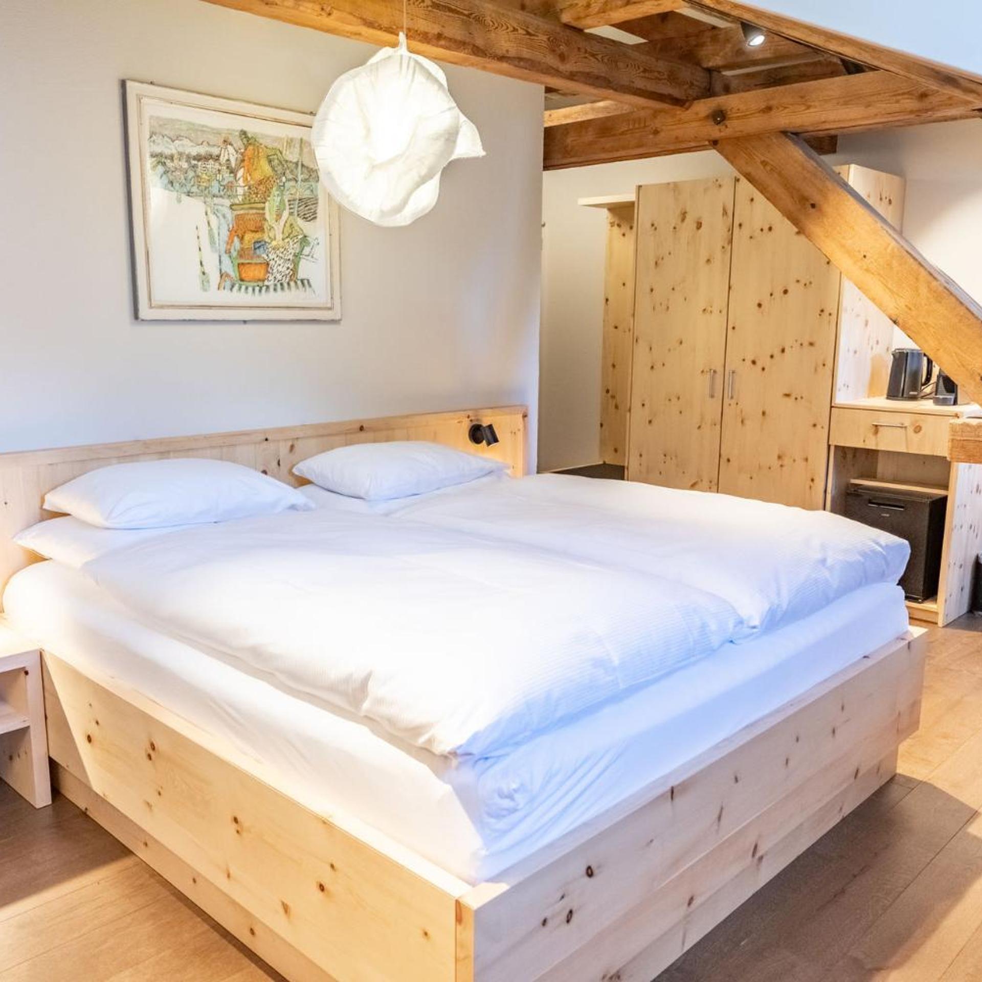 Business, Double Bed