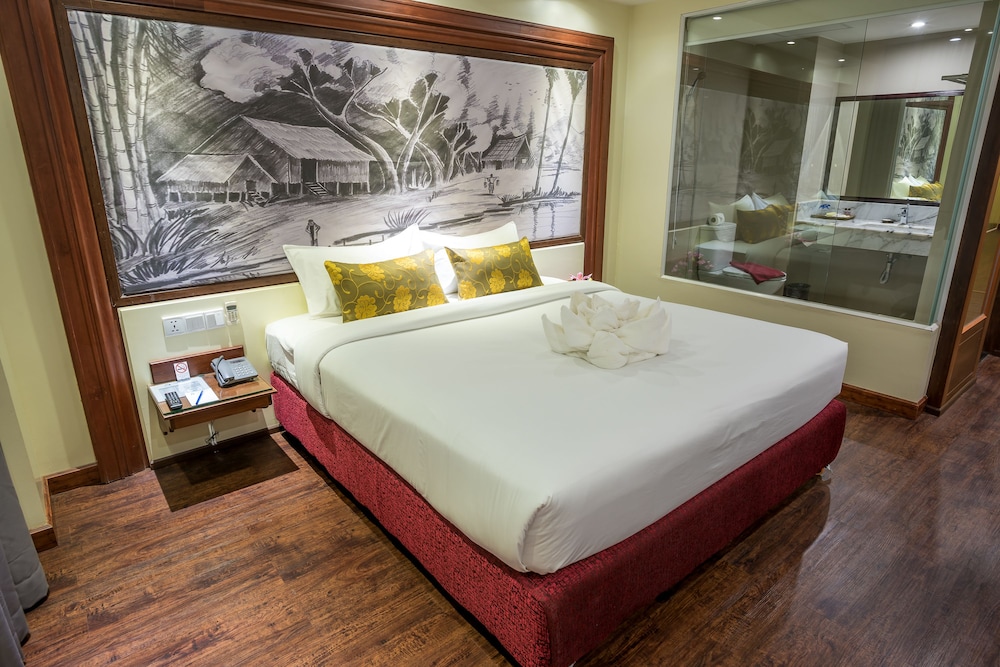 Ohana Phnom Penh Palace Hotel 29/56
