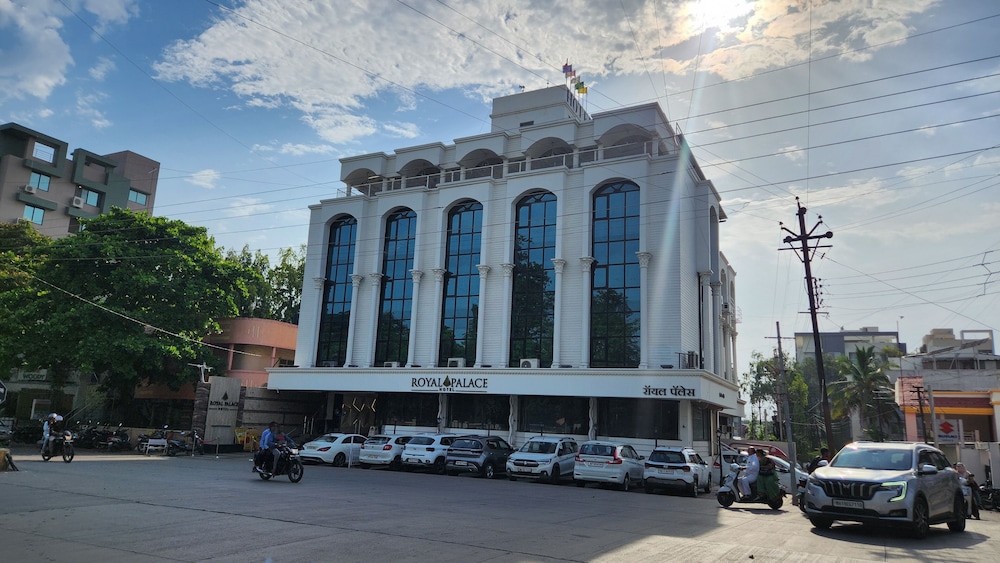 HOTEL ROYAL PALACE 7/54
