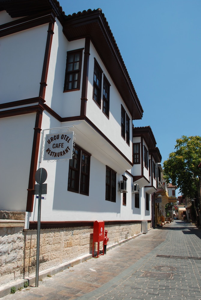 Urcu Hotel 40/49