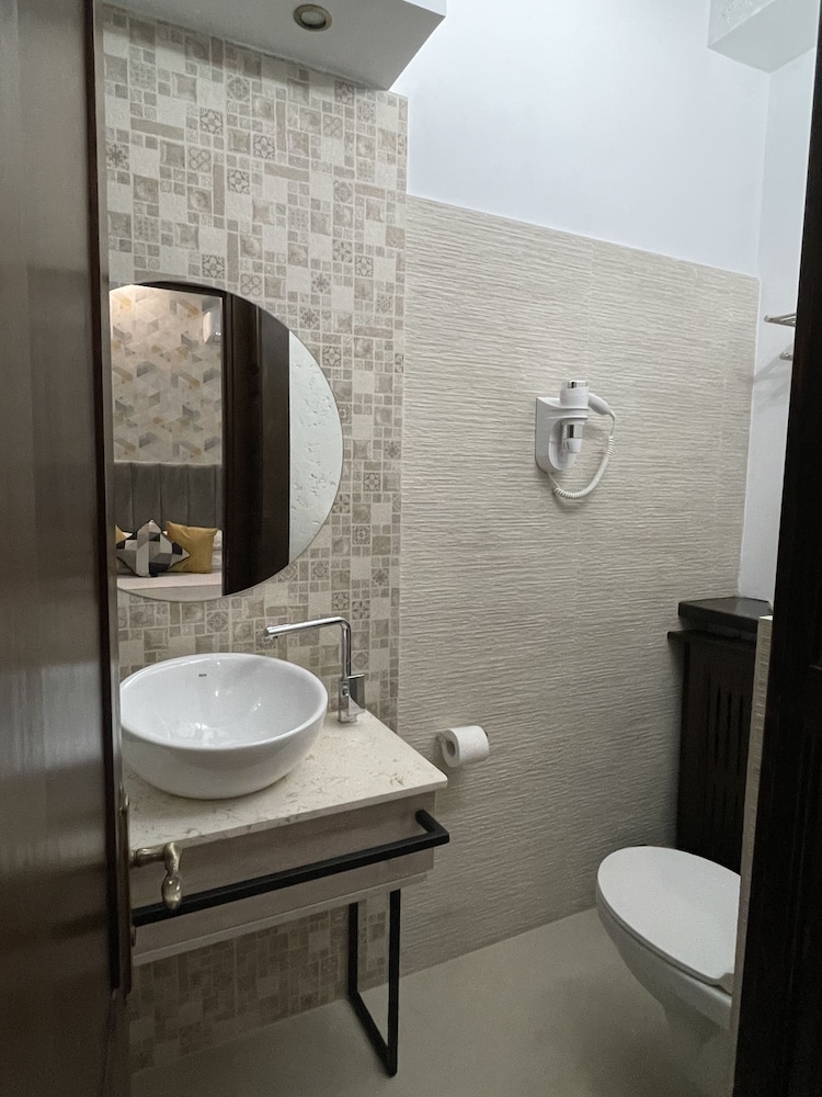 La Strada Boutique Villa 16/70