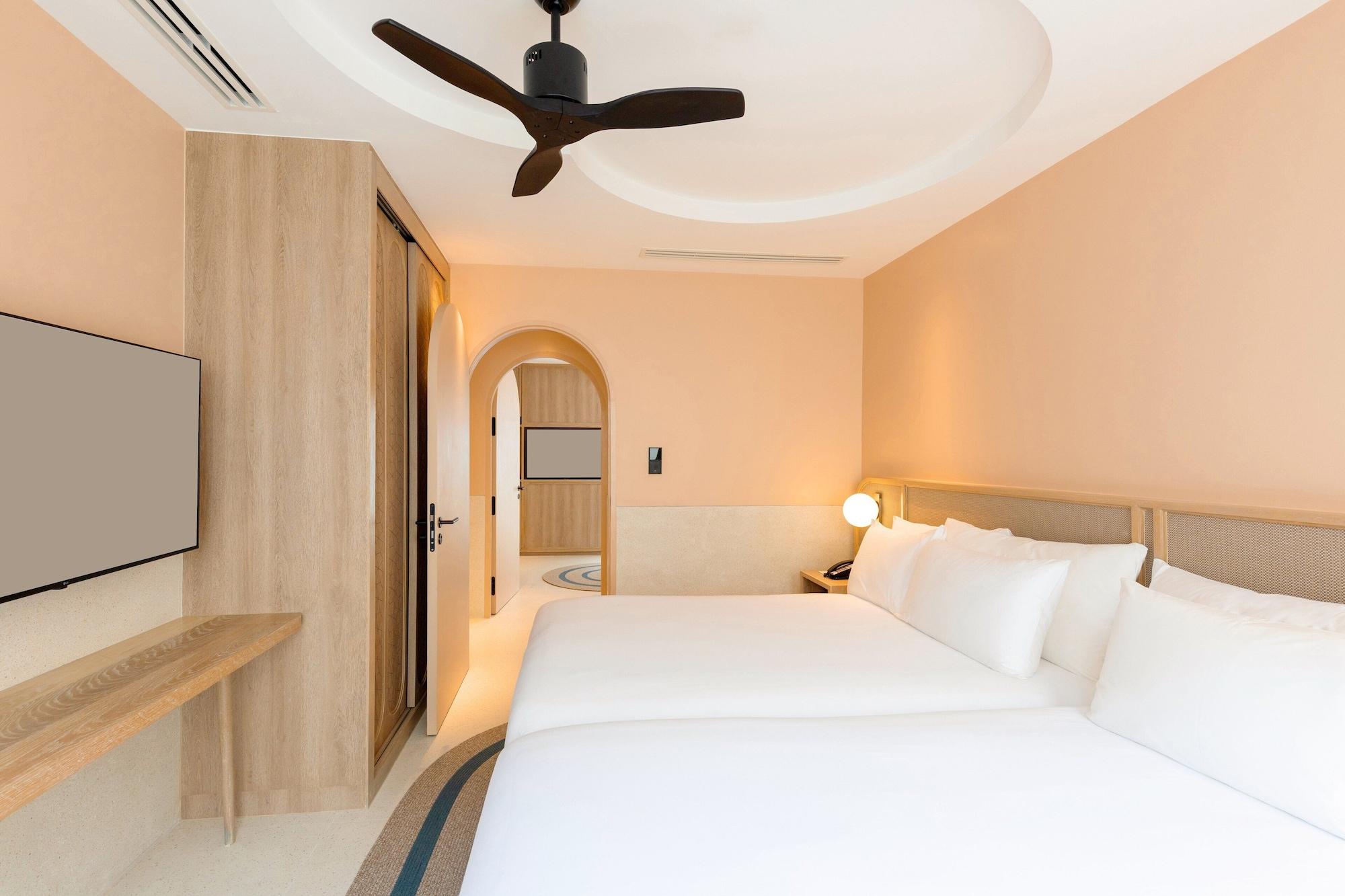 Centara Karon Villas Phuket 12/54