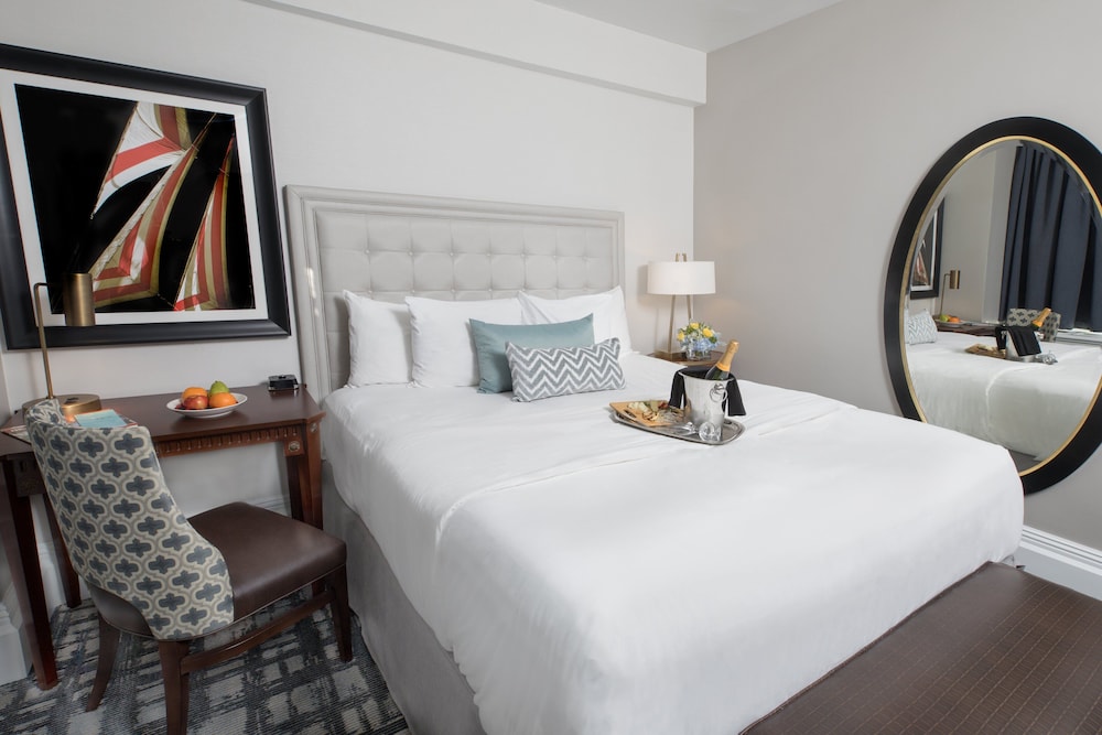 Manor, Guest Room, Queen Bed