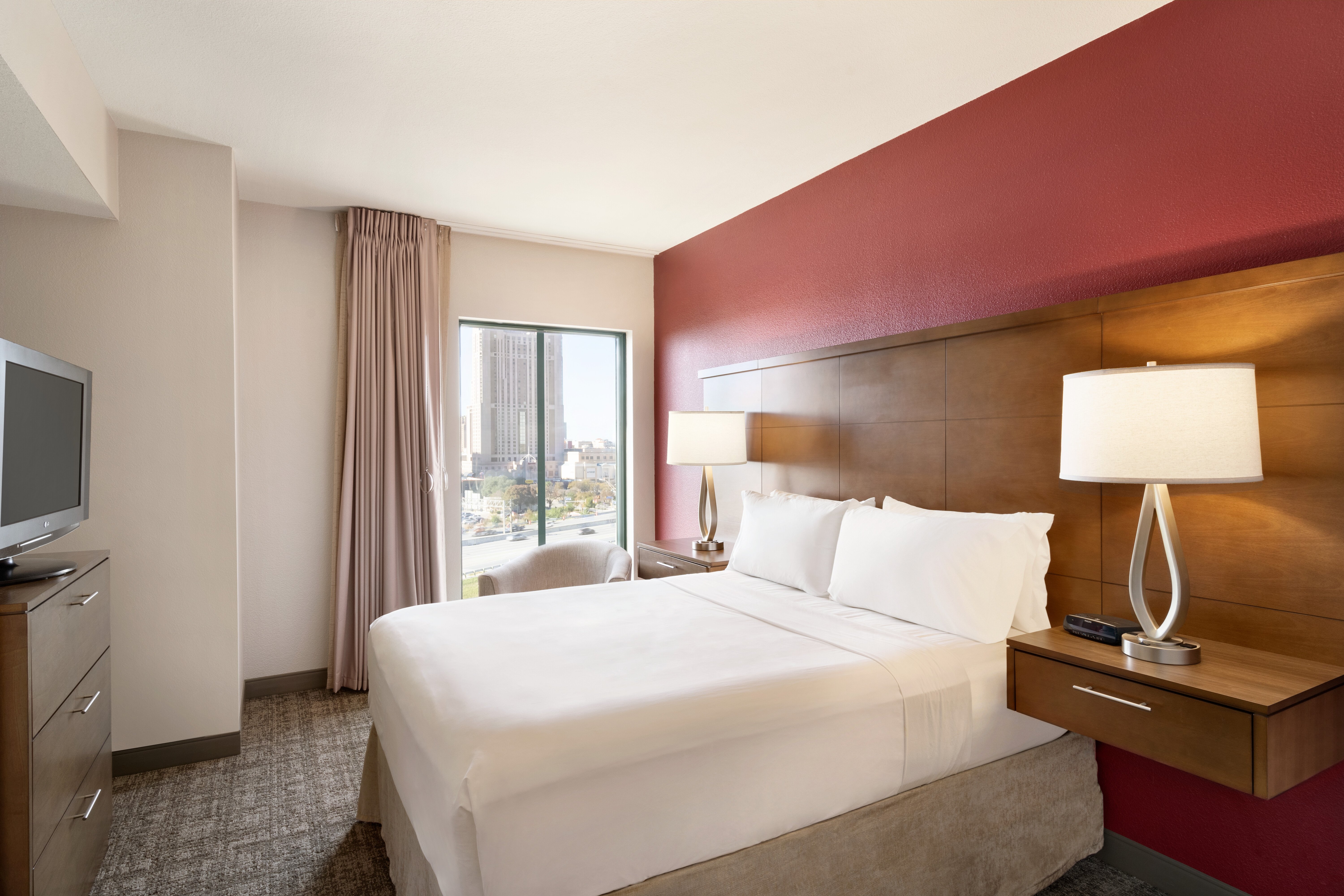 جناح بسرير كينج وسريرين كوين بغرفتي نوم، Staybridge Suites San Antonio Downtown Conv Ctr, an IHG Hotel 5/13