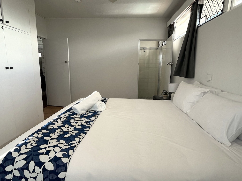 Browns At Broadbeach 13/50